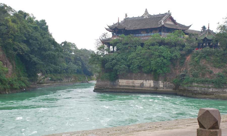 1-Day Mount Qingcheng and Dujiangyan Irrigation System Tour - Mount Qingcheng and the roots of Taoism