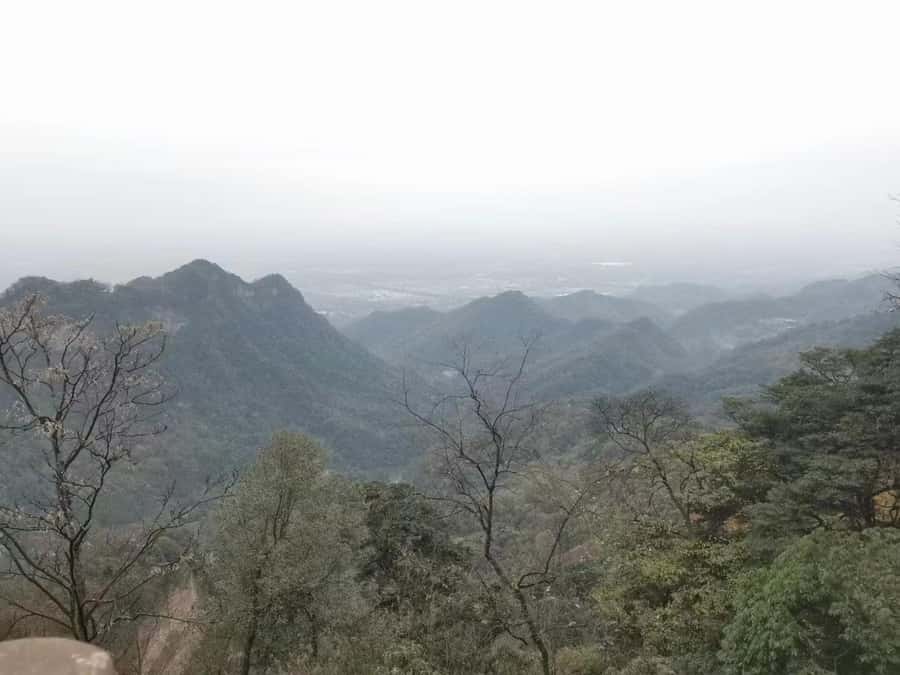 1-Day Mount Qingcheng and Dujiangyan Irrigation System Tour - The 80-minute ride from Chengdu