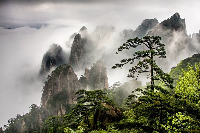 1-Day Mt. Huangshan Tour with Optional Hongcun & Xidi Village - Why this one-day Huangshan plan works