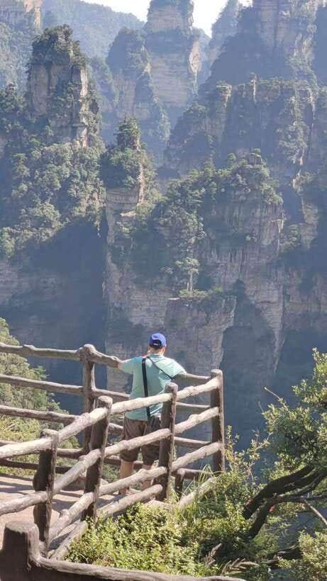 1-Day Private Tour to Zhangjiajie Highlights - Should you book the Zhangjiajie highlights tour?