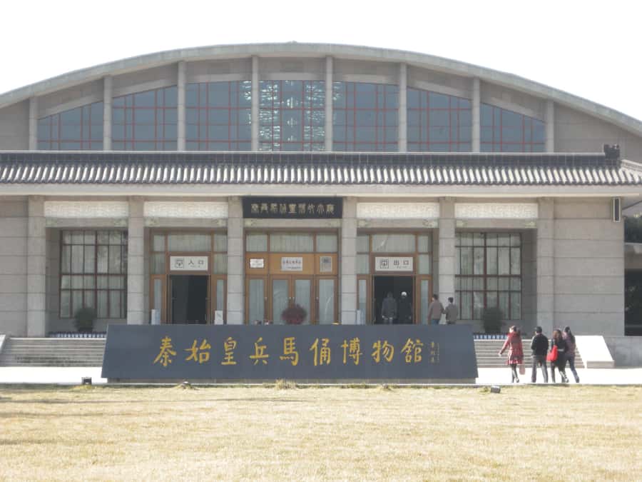 1-Day Terracotta Warriors Tour from Beijing/Chengdu/Shanghai - Entering Pits 1, 2, and 3