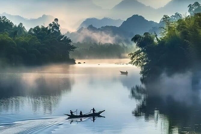 1-Day tour of Guilin-LiRiver cruise-Yangshuo Xianggong hill - Xianggong Hill and the First Bend view