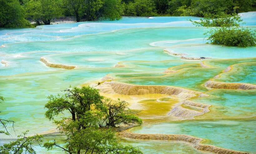 2 Day Chengdu to Jiuzhaigou&Huanglong Self-Guided w/Transfer - Why Jiuzhaigou and Huanglong make a strong pair