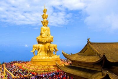 2-Day Private Tour of Leshan Grand Buddha and Emei Shan including Monastery Stay