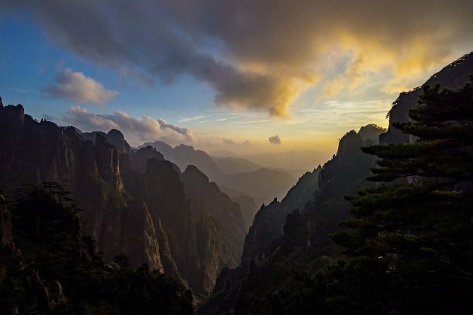 2-Day Private Trip to Huangshan and Hongcun from Shanghai with Accommodation - Why Huangshan is worth the long trip from Shanghai