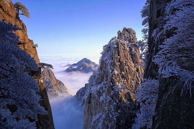 2-Day Private Trip to Huangshan and Hongcun from Shanghai with Accommodation - The overnight hotel and mountain dinner