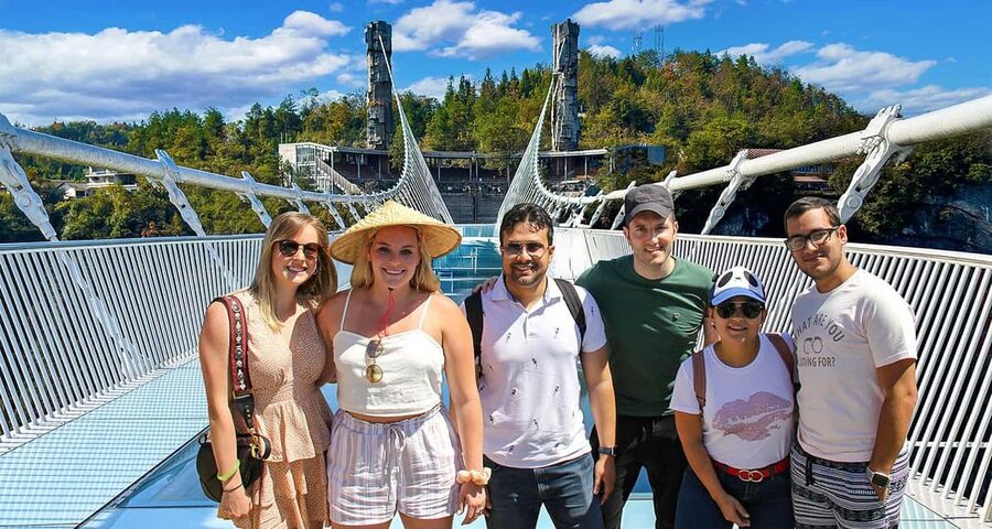 2-Day Private Zhangjiajie Tour Avatar Mountain, Glass Bridge - Yangjiajie and the Natural Great Wall