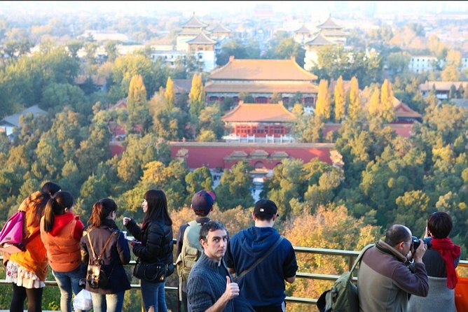 2-Hour Beijing Private Jingshan Coal Hill Park and Beihai Park Walking Tour - Climbing Jingshan Park and Coal Hill