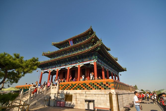 2-Hour Beijing Private Jingshan Coal Hill Park and Beihai Park Walking Tour - What the private format adds