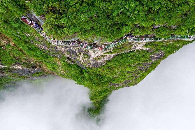 3-Day "A Bite" Of Mysterious West Hunan Tour (Zhangjiajie+Fenghuang) - What the guide and private transport add