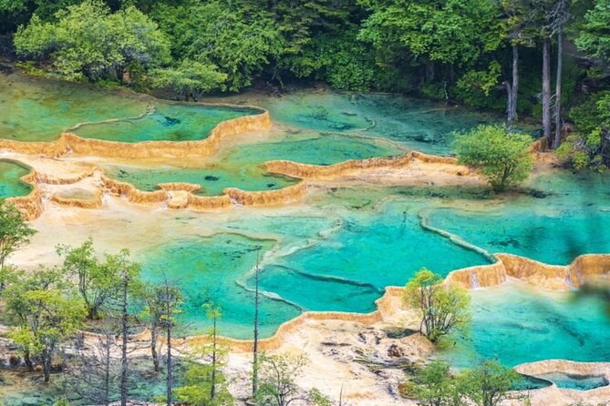 3 Day Private Tour to Jiuzhai Valley and Huanglong - Is $980 per person a fair price?