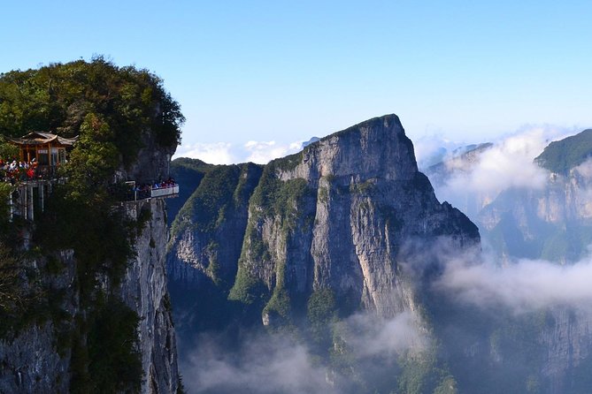 3-Day Private Zhangjiajie Discovery Tour with Glass Bridge - Day one: Golden Whip Brook and the glass bridge