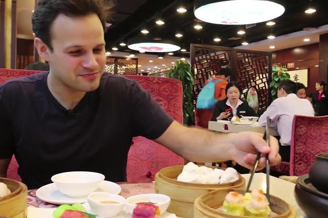 3-Hour Private Night Tour: Beijing Foodie Experience - Guides, Pace, and the Human Side of the Tour