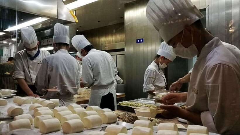 3-Hour Shanghai Street Food Tasting & Old Town Private Tour - What the $118 price really covers