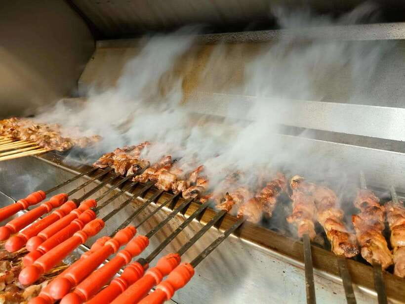 3-Hour Shanghai Street Food Tasting & Old Town Private Tour - Timing, pickup, and practical limits