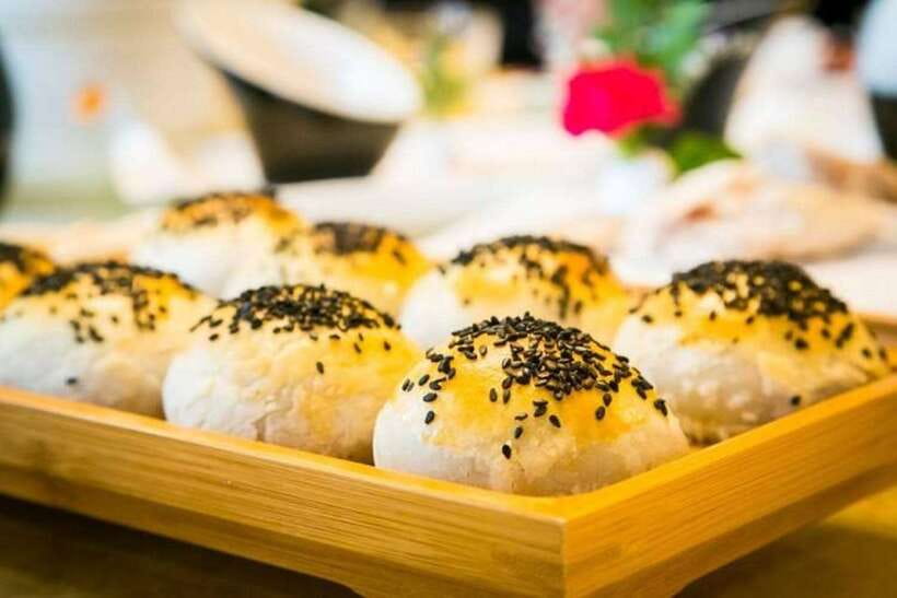 3-Hour Shanghai Street Food Tasting & Old Town Private Tour - Should you book this Shanghai food tour?