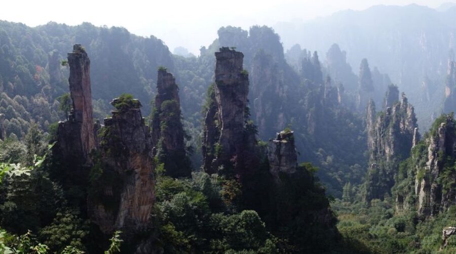 4-Day Highlights of Zhangjiajie With Sunrise Experience - What This Four-Day Zhangjiajie Tour Really Offers