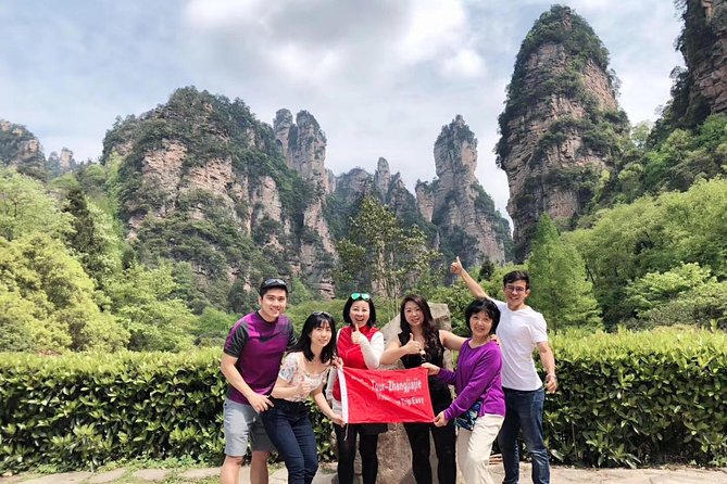 4-Day Zhangjiajie Tour to All Highlight Attractions with VIP Lift - Day 1: Arrival in Zhangjiajie and a practical first night