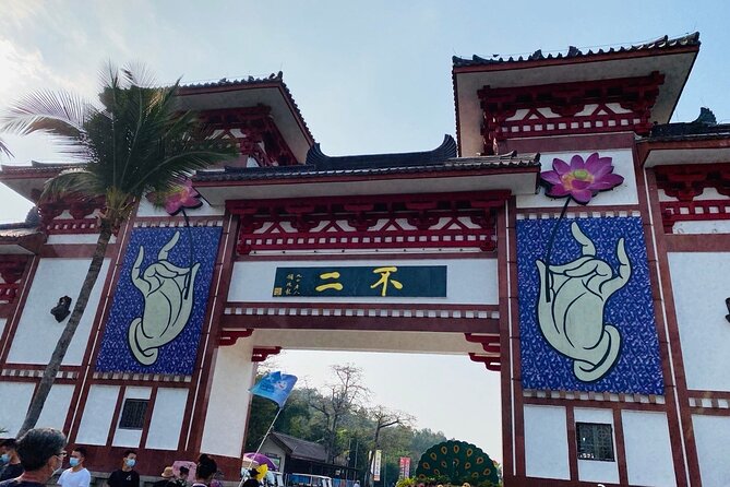 4 Days Classic Sanya Private Tour with Airport Transfer - Nanshan Temple and the scale of Sanya’s Buddhist center