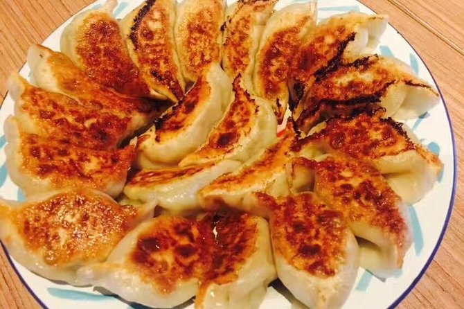 4-Hour Private Beijing Hutong Bike Tour with Dumpling Lunch - Nanluoguxiang is lively, popular, and worth seeing