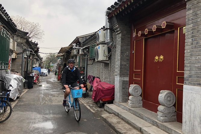 4-Hour Private Beijing Hutong Bike Tour with Dumpling Lunch - Mao’er Hutong adds courtyards and a market stop