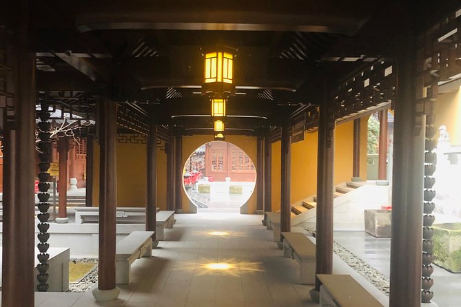 4-Hour Private Customized Shanghai City Tour - Walking, metro, taxi, or private car