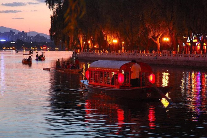 4-Hour Private Illuminated Beijing Tour with Authentic Chinese Dinner on Hutong Street - Why Beijing looks better after sunset