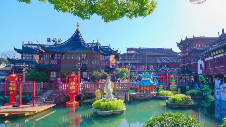 4-Hour Private Shanghai Shopping Tour with Local Expert - Why a private guide helps in Shanghai