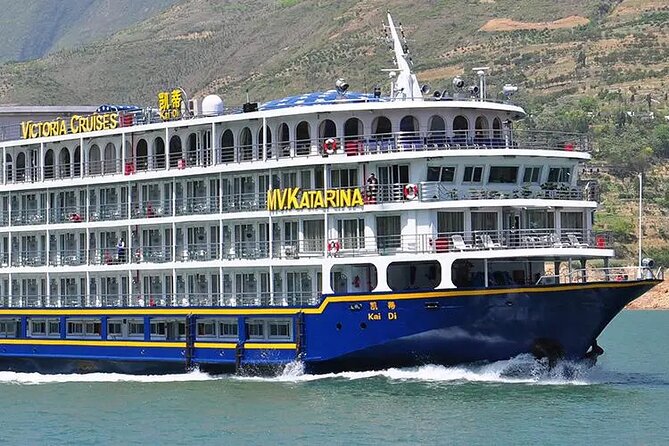 4D3N Yangtze River Cruise:Chongqing to Yichang by Victoria Cruise - Day 2: Shuanggui Mountain and the optional Fengdu stops