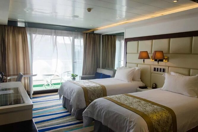 4D3N Yangtze River Cruise:Chongqing to Yichang by Victoria Cruise - Boarding in Chongqing after dark