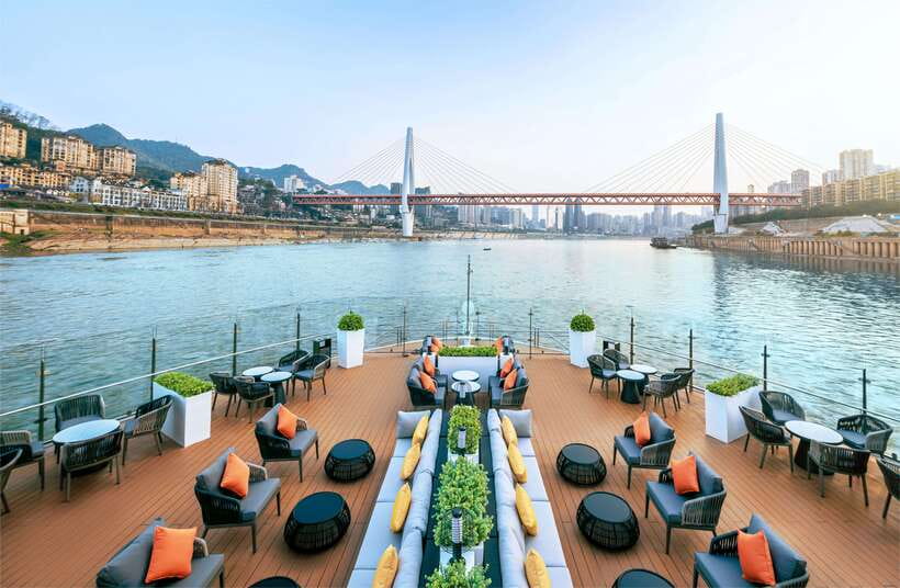 4D3N Yangtze River Victoria Cruise: Chongqing to Yichang - Day 2: Shuang Gui Mount and the choice of Fengdu