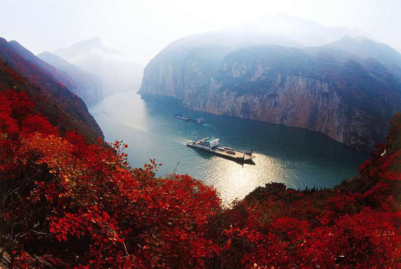 4D3N Yangtze River Victoria Cruise: Chongqing to Yichang - Day 3: Taiji, Qutang Gorge, and Shennv Stream