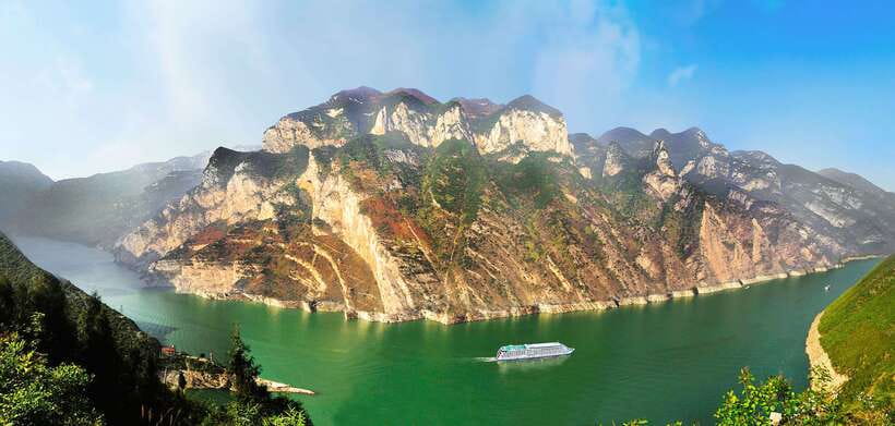 4D3N Yangtze River Victoria Cruise: Chongqing to Yichang - Day 1: Boarding in Chongqing after sunset