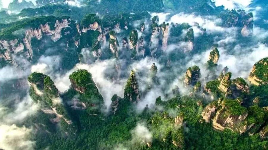 6-Day Private Tour: Guilin Terraces, Fenghuang & Zhangjiajie - Day 1: Longji terraces and the Yao village