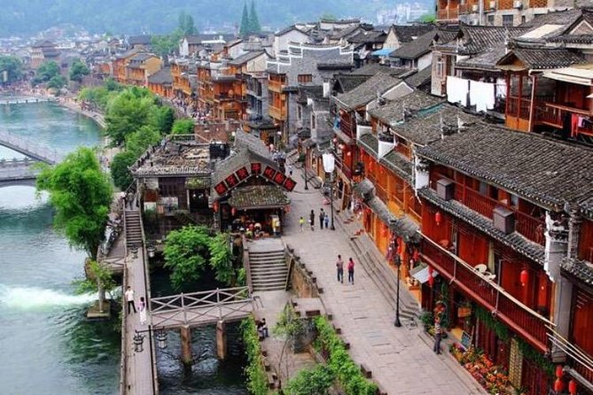 6 Days Guilin to Fenghuang & Zhangjiajie Private tour - From Guilin to the Dragon Spine Rice Terraces