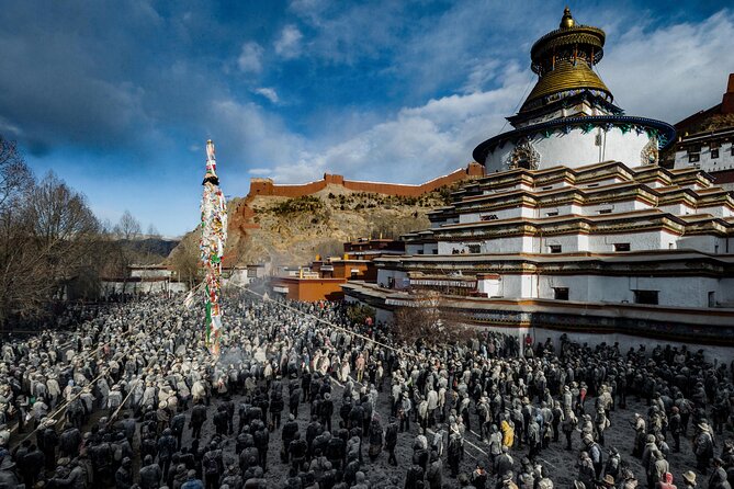 6 Days Lhasa Gyantse Shigatse Group Tour - Transport, hotels, and the small-group setup