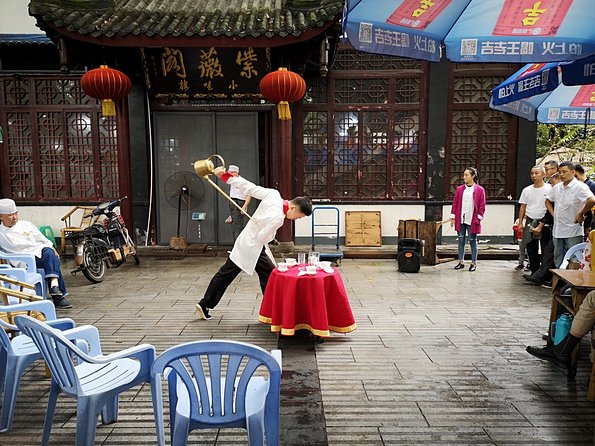 6-Hour Private Chengdu City Walking Tour with Tea Tasting - Huanhuaxi Park and the Funan River walk