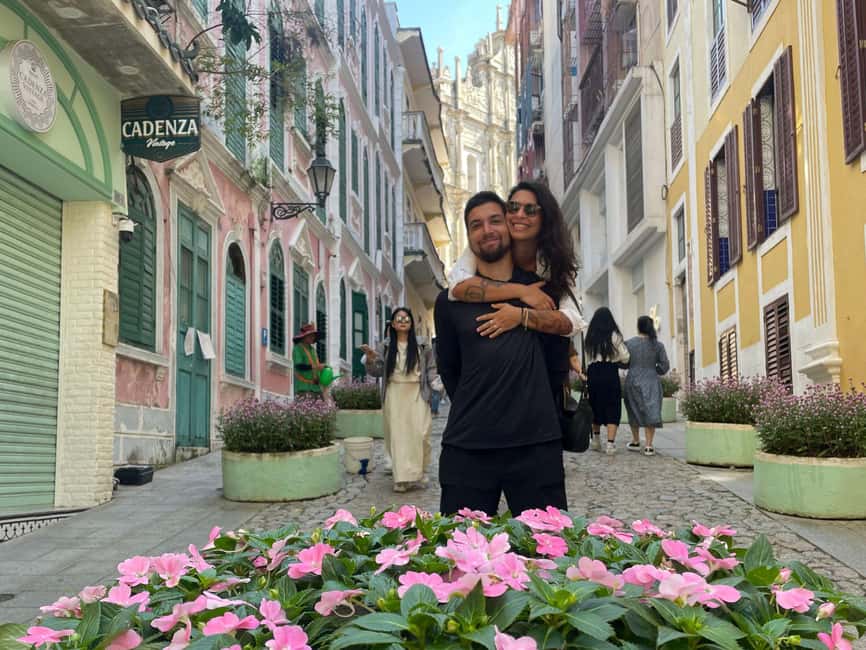 A Perfect Day in Macau: A Walking Tour from Ruins to Casinos - A budget lunch with Macau flavors