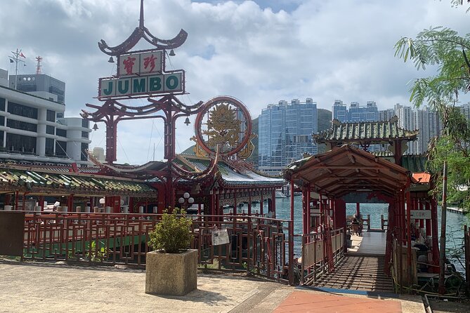 A Private City Tour of Hong Kong with Mercedes-Benz - Victoria Peak for the classic view