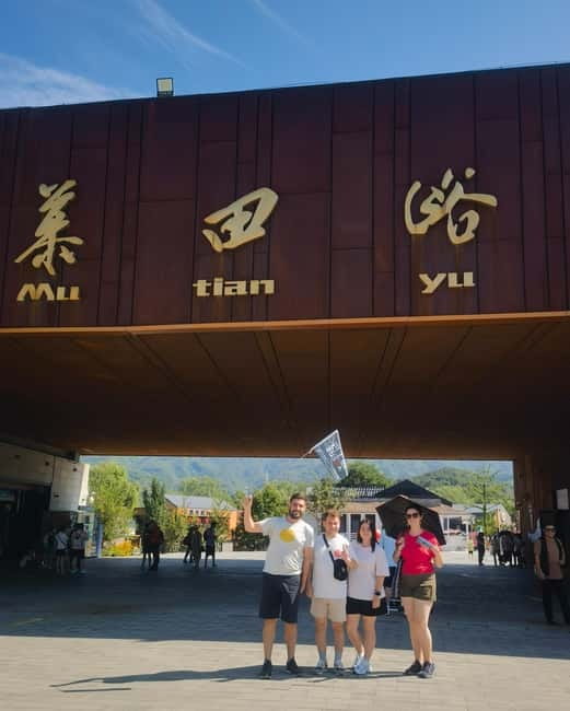 Afternoon Bus Transfer to Mutianyu Great Wall + Entry Ticket - Cable cars, toboggans, and how to spend your time