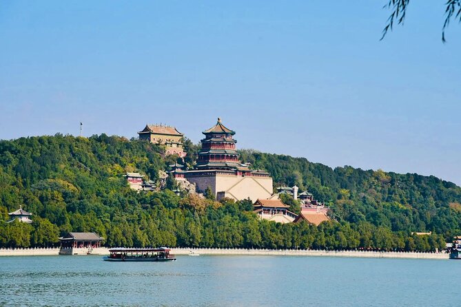 All-Inclusive Day Tour: Mutianyu Great Wall and Summer Palace - Lunch between the wall and the palace