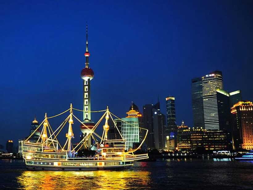 Amazing Shanghai Night Lights:River Cruise &Private Transfer - Who will enjoy this most?