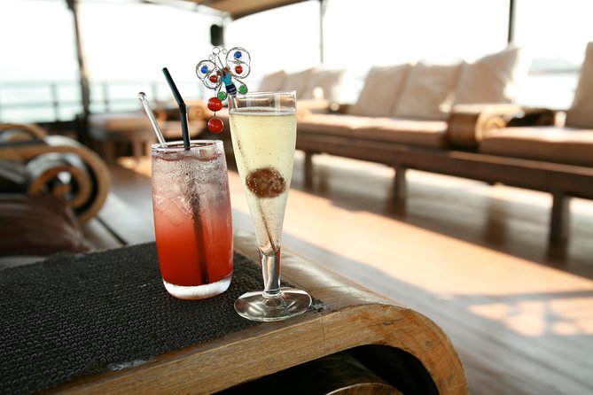 Aqua Luna: Evening Cruise at Victoria Harbour Hong Kong - On Board Aqua Luna’s Traditional Junk