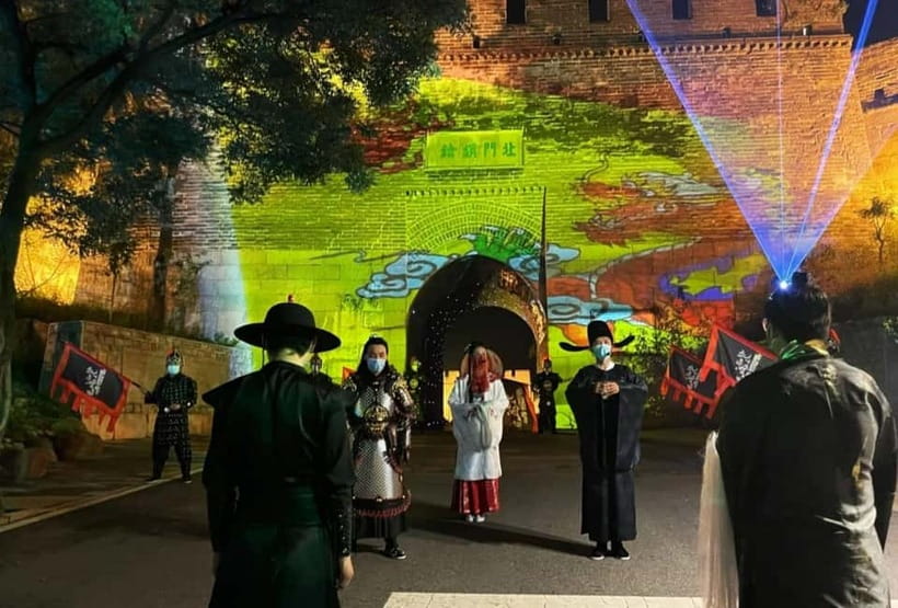 Badaling Great Wall Night Tour+ Light Show + Performance - Key points to know before booking