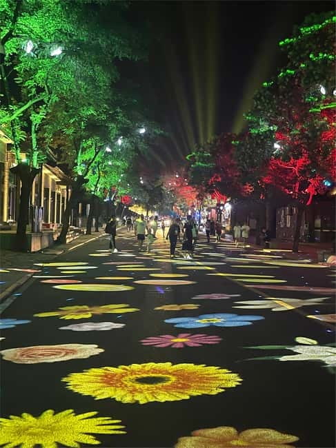 Badaling Great Wall Night Tour+ Light Show + Performance - What the $41 price really buys you