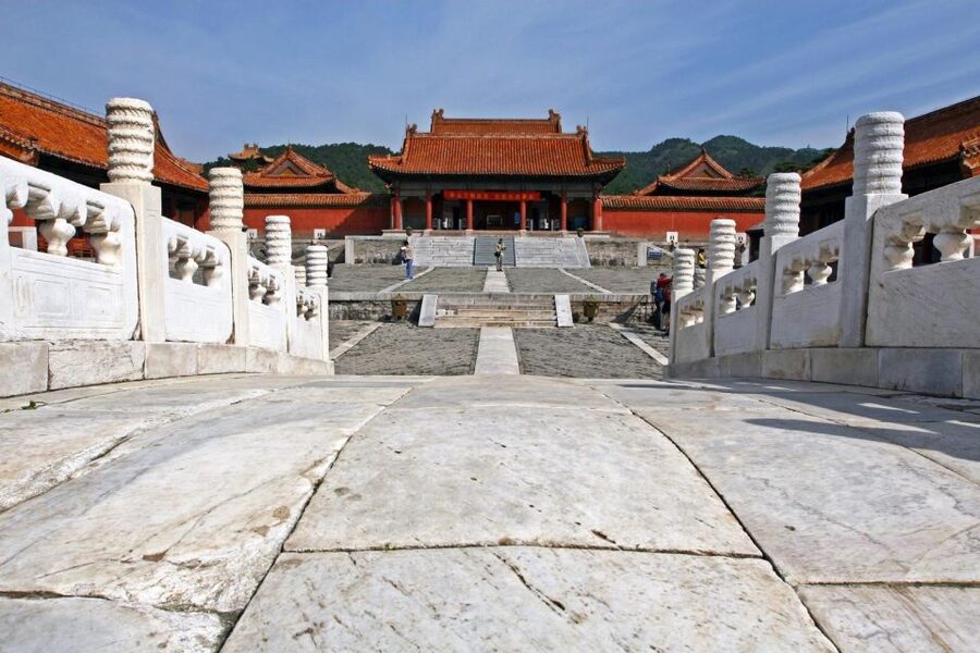 Beijing:Eastern Qing Tomb/Huangyaguan Great Wall/Dule Temple - The nine-hour schedule and what it feels like