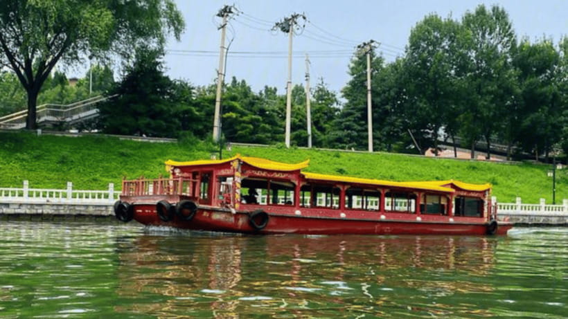 Beijing: Imperial Waterway Boat+Summer Palace SelfGuidedTour - Arriving at South Ruyi Wharf