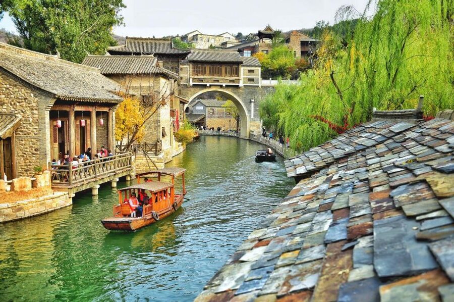 Beijing: Jinshanling and Simatai Wall&Gubei Watertown Tour - Gubei Water Town after dark