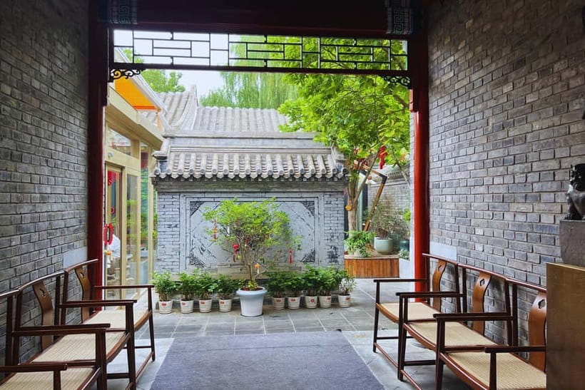 Beijing: Lama Temple E-Ticket or Full-Day Guided City Tour - Old hutongs and lunch around 12:30