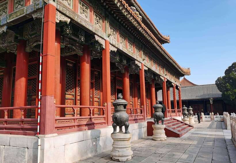 Beijing lama Temple Or Confucius Temple Tickets Reservation - Ticket-only admission versus a guided upgrade